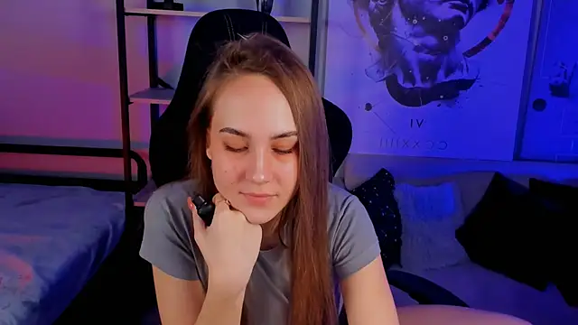 ElinVale online show from November 2025 11:31:02 AM