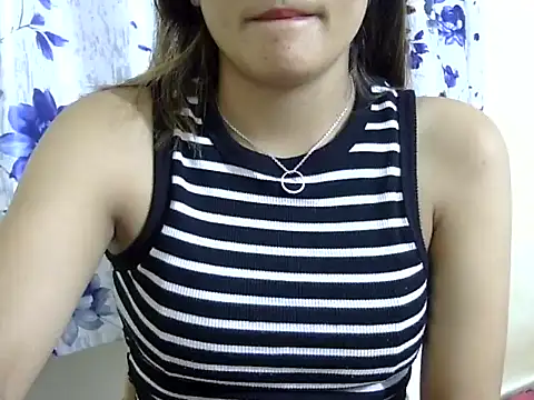 maira 33 online show from June 2026 03:58:02 PM