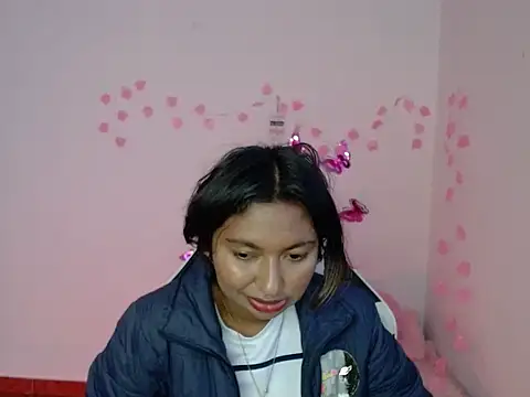 Samanta 777 online show from December 2025 07:52:01 PM