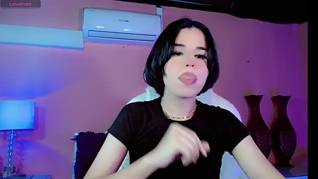 ClaudiaSophia online show from November 2025 11:29:01 AM