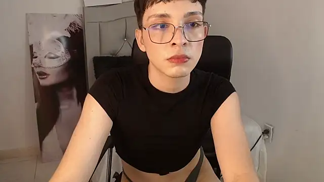 Snapshot of LiamHeat_ chatting on November 2025 05:08:02 AM LiamHeat online show from November 2025 05:08:02 AM