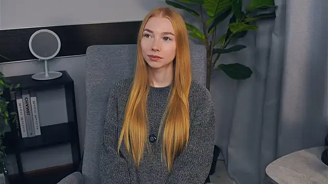 Snapshot of TariHedrix chatting on November 2025 08:37:02 AM TariHedrix online show from November 2025 08:37:02 AM