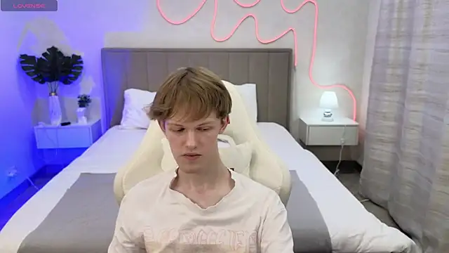 Fakeangel87 online show from November 2025 10:50:02 AM