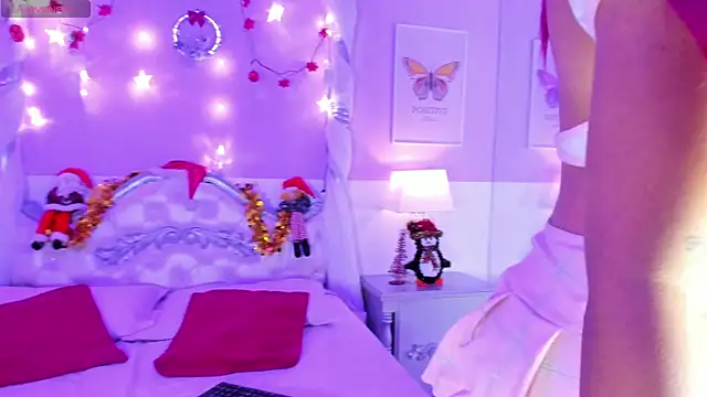 BellaBlazze online show from December 2025 12:02:02 PM