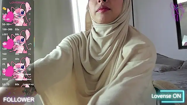 Snapshot of Melek_Seraya chatting on November 2025 06:57:01 PM Melek Seraya online show from November 2025 06:57:01 PM