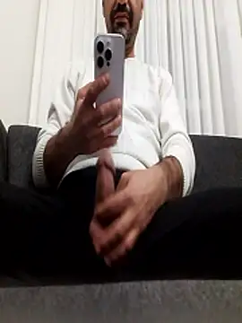 Snapshot of saban_akdogan chatting on November 2025 12:24:01 AM saban akdogan online show from November 2025 12:24:01 AM