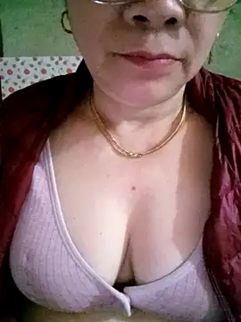 Snapshot of small-house123 chatting on February 2026 05:37:02 AM small-house123 online show from February 2026 05:37:02 AM