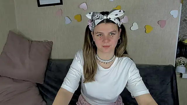 Snapshot of Zorianaa chatting on May 2026 08:38:02 PM Zorianaa online show from May 2026 08:38:02 PM
