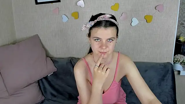 Snapshot of Zorianaa chatting on May 2026 09:20:01 PM Zorianaa online show from May 2026 09:20:01 PM
