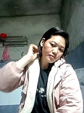 Snapshot of keng-keng chatting on November 2025 10:34:02 PM keng-keng online show from November 2025 10:34:02 PM