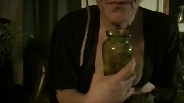 LadyShannie online show from November 2025 06:19:02 PM