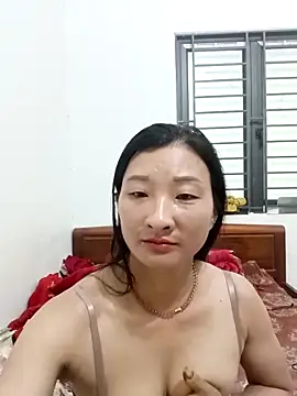 wees-lind online show from November 2025 12:42:02 AM