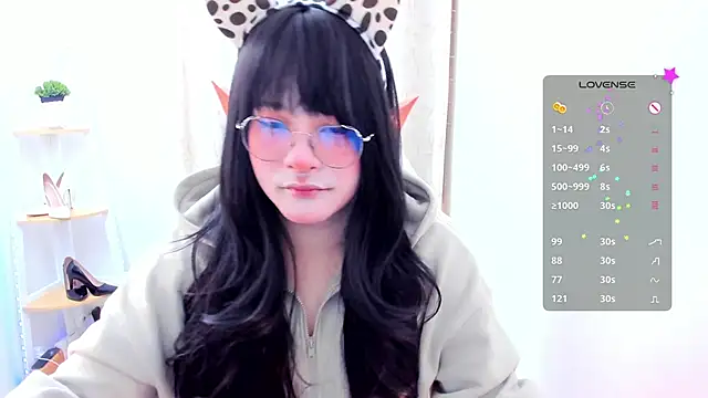 Omorimori online show from November 2025 08:22:01 PM