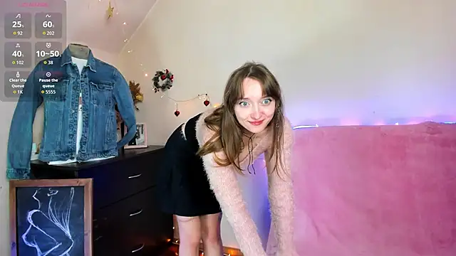 TinyMuse  online show from January 2026 06:18:02 AM