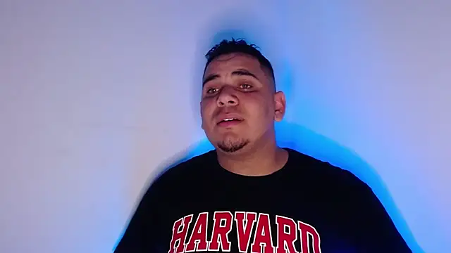 Snapshot of Dante_Valcur chatting on November 2025 10:34:02 PM Dante Valcur online show from November 2025 10:34:02 PM