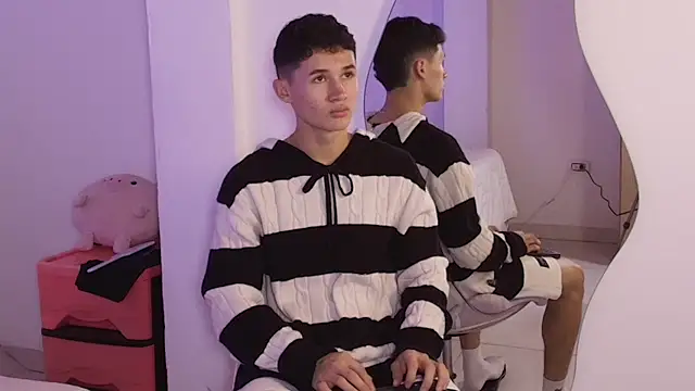 Eiden Blake online show from November 2025 11:30:01 PM