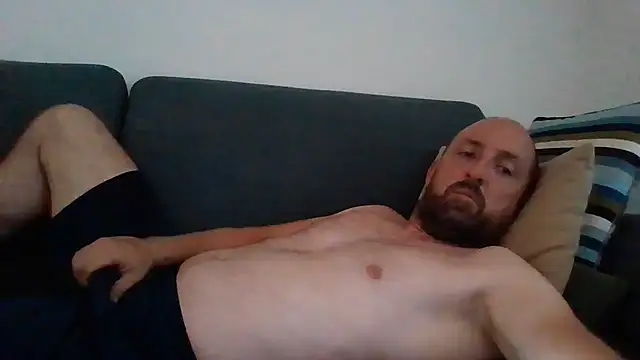 Snapshot of luca_beech88 chatting on June 2026 11:20:01 AM luca beech88 online show from June 2026 11:20:01 AM