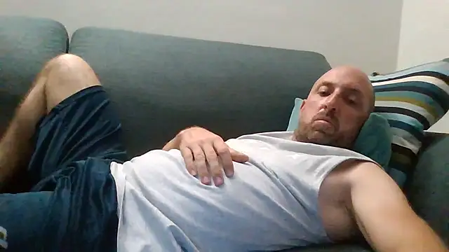 Snapshot of luca_beech88 chatting on July 2026 06:12:01 PM luca beech88 online show from July 2026 06:12:01 PM