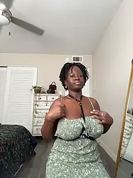 ladiosa selene online show from March 2026 09:39:02 PM