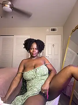 ladiosa selene online show from May 2026 01:57:02 AM
