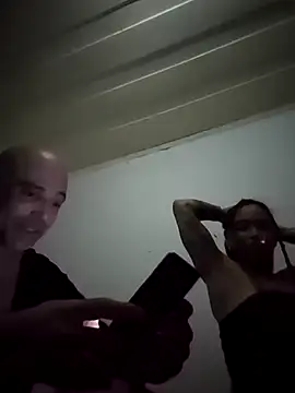 Snapshot of casalhottuga chatting on November 2025 12:10:01 AM casalhottuga online show from November 2025 12:10:01 AM