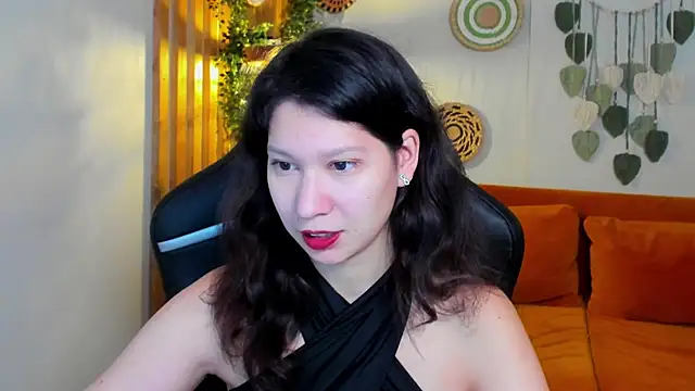 SaraDenars online show from November 2025 05:18:02 AM