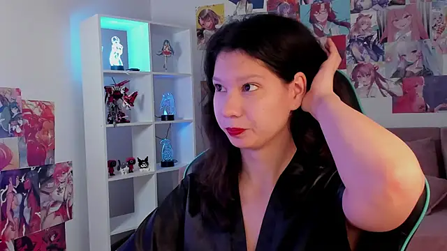 SaraDenars online show from November 2025 05:18:02 AM