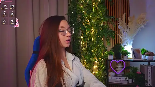 Snapshot of SaraNunez chatting on January 2026 09:29:01 PM SaraNunez online show from January 2026 09:29:01 PM