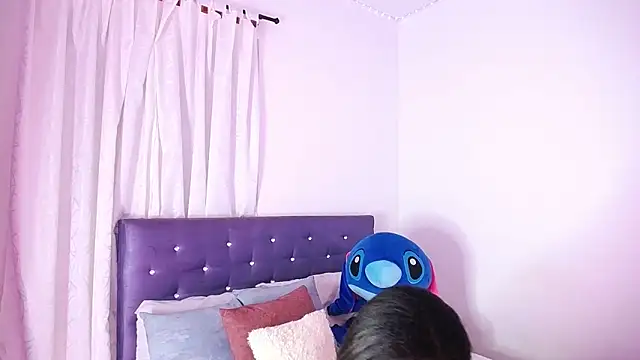 BryanaSmiths online show from November 2025 07:37:01 PM