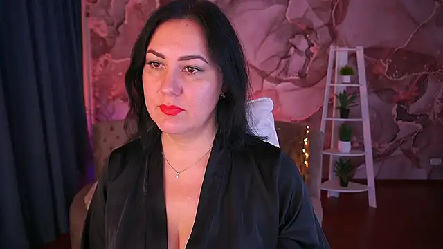 VelvetLuck online show from November 2025 02:43:02 PM