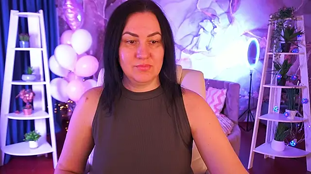 VelvetLuck online show from February 2026 01:55:01 PM