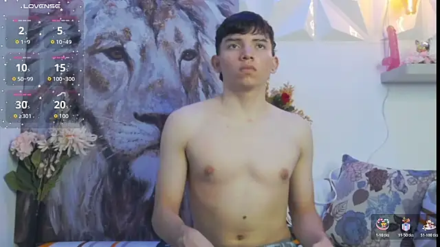 Snapshot of Oliver_paris chatting on November 2025 08:53:02 PM Oliver paris online show from November 2025 08:53:02 PM