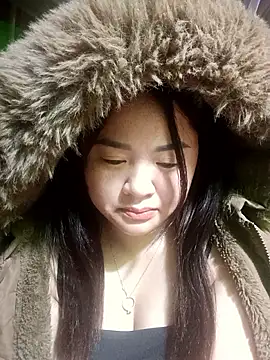 Bee-bgolden online show from November 2025 03:01:02 PM