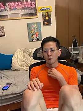 ippei0001 online show from November 2025 01:24:02 PM