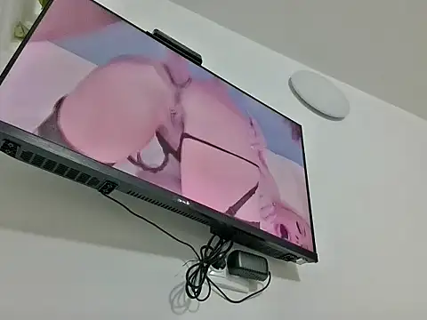 Snapshot of antistop14 chatting on November 2025 08:30:01 PM antistop14 online show from November 2025 08:30:01 PM