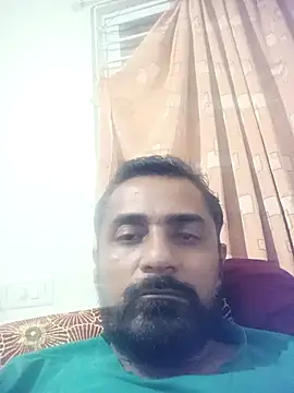 RubyEntity online show from November 2025 07:03:02 PM