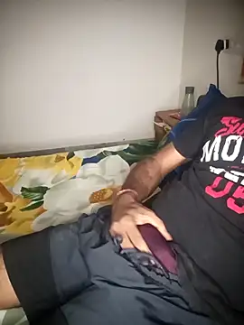 RubyEntity online show from December 2025 01:49:02 PM