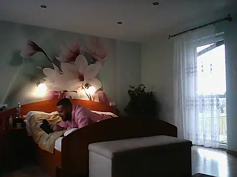 Snapshot of Matteooo87 chatting on November 2025 01:33:02 PM Matteooo87 online show from November 2025 01:33:02 PM