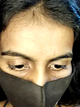 Snapshot of Thaper_Meera2 chatting on November 2025 06:19:01 PM Thaper Meera2 online show from November 2025 06:19:01 PM