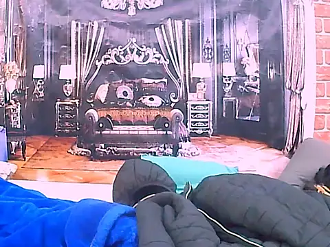 Snapshot of EbonyCurvy4u chatting on November 2025 05:46:01 PM EbonyCurvy4u online show from November 2025 05:46:01 PM