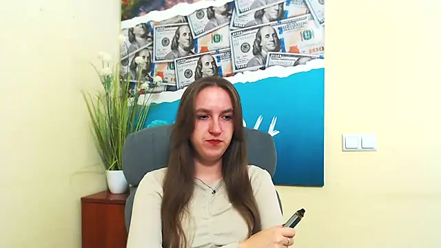 Snapshot of Nesie-Stoun chatting on November 2025 09:31:01 AM Nesie-Stoun online show from November 2025 09:31:01 AM