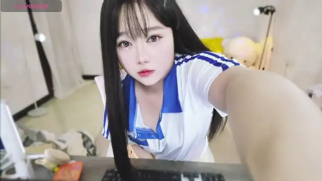 Nina37 online show from January 2026 12:07:02 PM