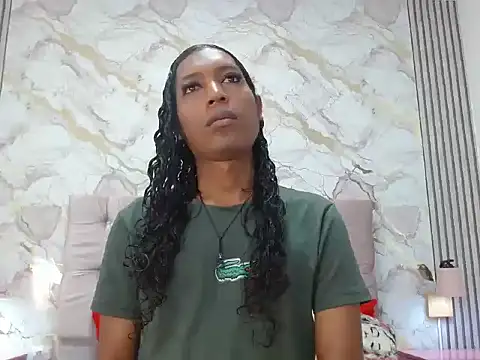 MiaCoock online show from December 2025 12:44:02 PM