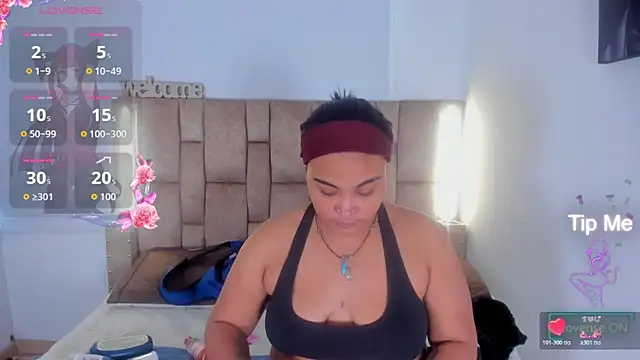 Snapshot of Ashlye_rose0 chatting on February 2026 02:45:01 PM Ashlye rose0 online show from February 2026 02:45:01 PM