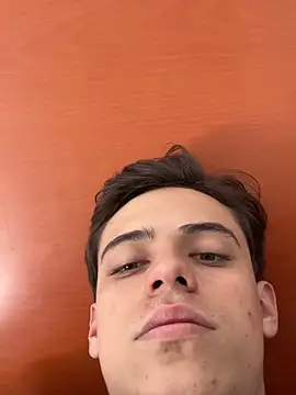 Snapshot of JAIR100 chatting on November 2025 07:02:02 PM JAIR100 online show from November 2025 07:02:02 PM