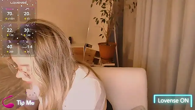 PolinaXXXXJones online show from February 2026 07:43:01 PM