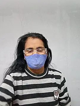 sanjana077 online show from February 2026 01:31:02 AM