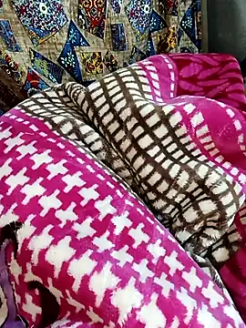 V HOT CUTE online show from November 2025 09:38:02 PM