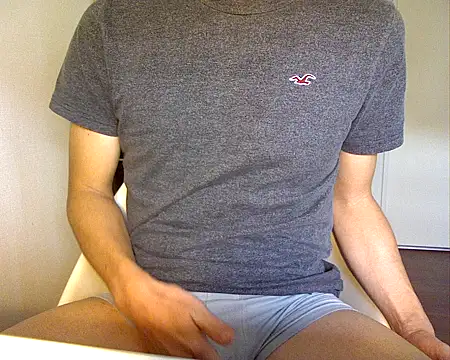 Snapshot of Taro070 chatting on November 2025 04:23:02 AM Taro070 online show from November 2025 04:23:02 AM