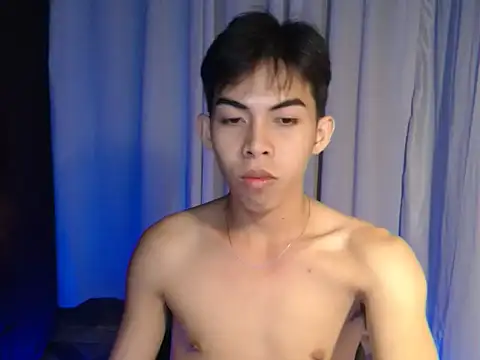 Urhotsilverboy online show from March 2026 02:01:01 PM